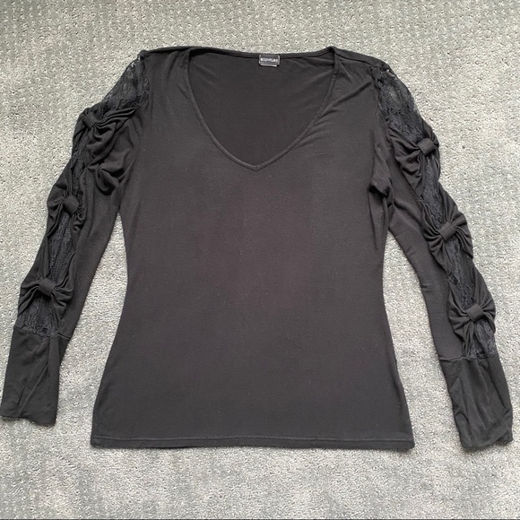 Black top with lace detail - Picture 3 of 3